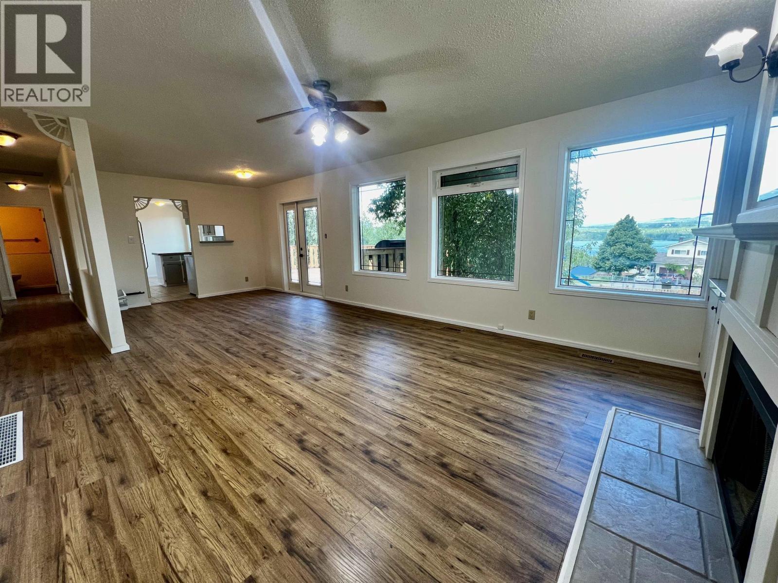 525 Tunasa Drive, Fraser Lake, BC - Indoor Photo Showing Other Room