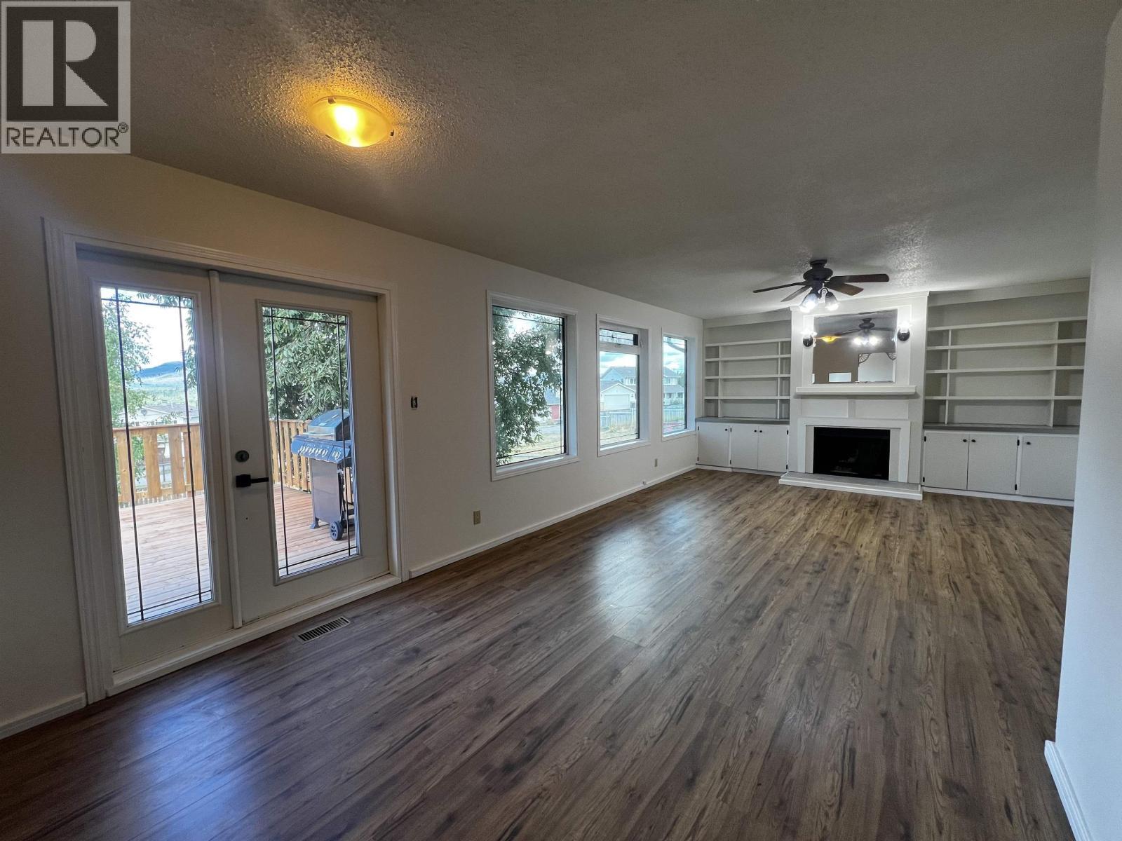 525 Tunasa Drive, Fraser Lake, BC - Indoor With Fireplace