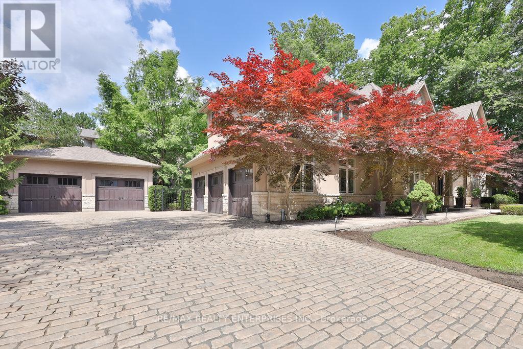 5047 Lakeshore Road, Burlington, ON - Outdoor