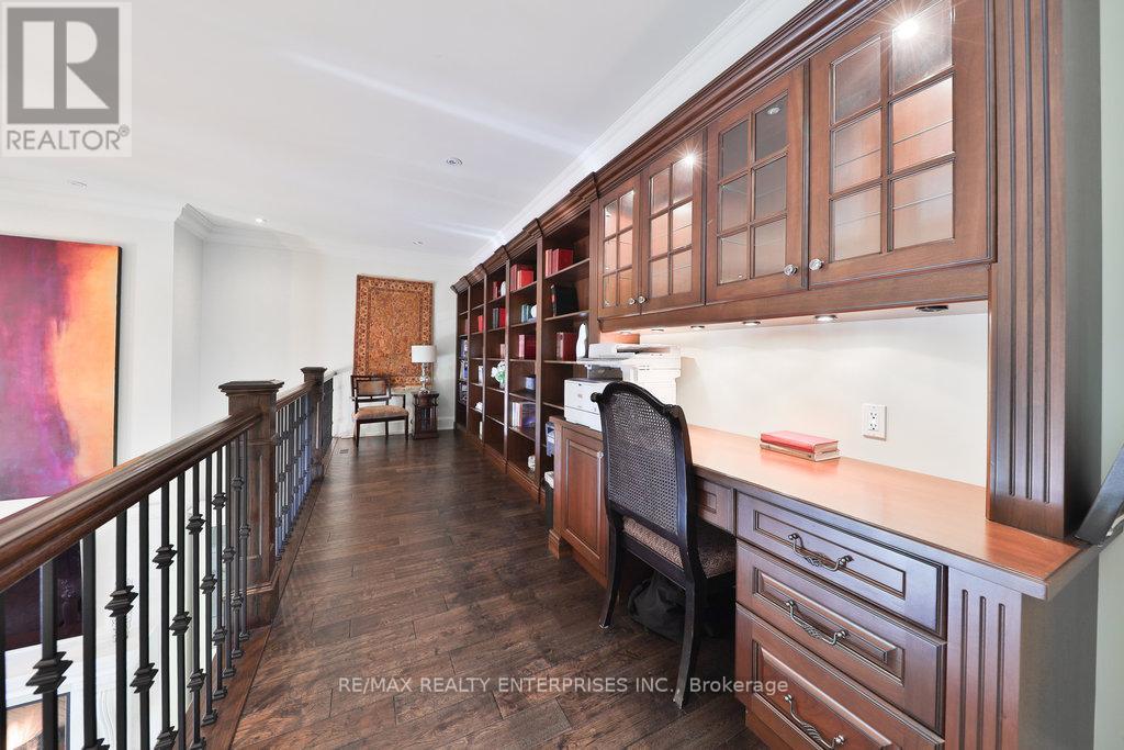 5047 Lakeshore Road, Burlington, ON - Indoor Photo Showing Other Room