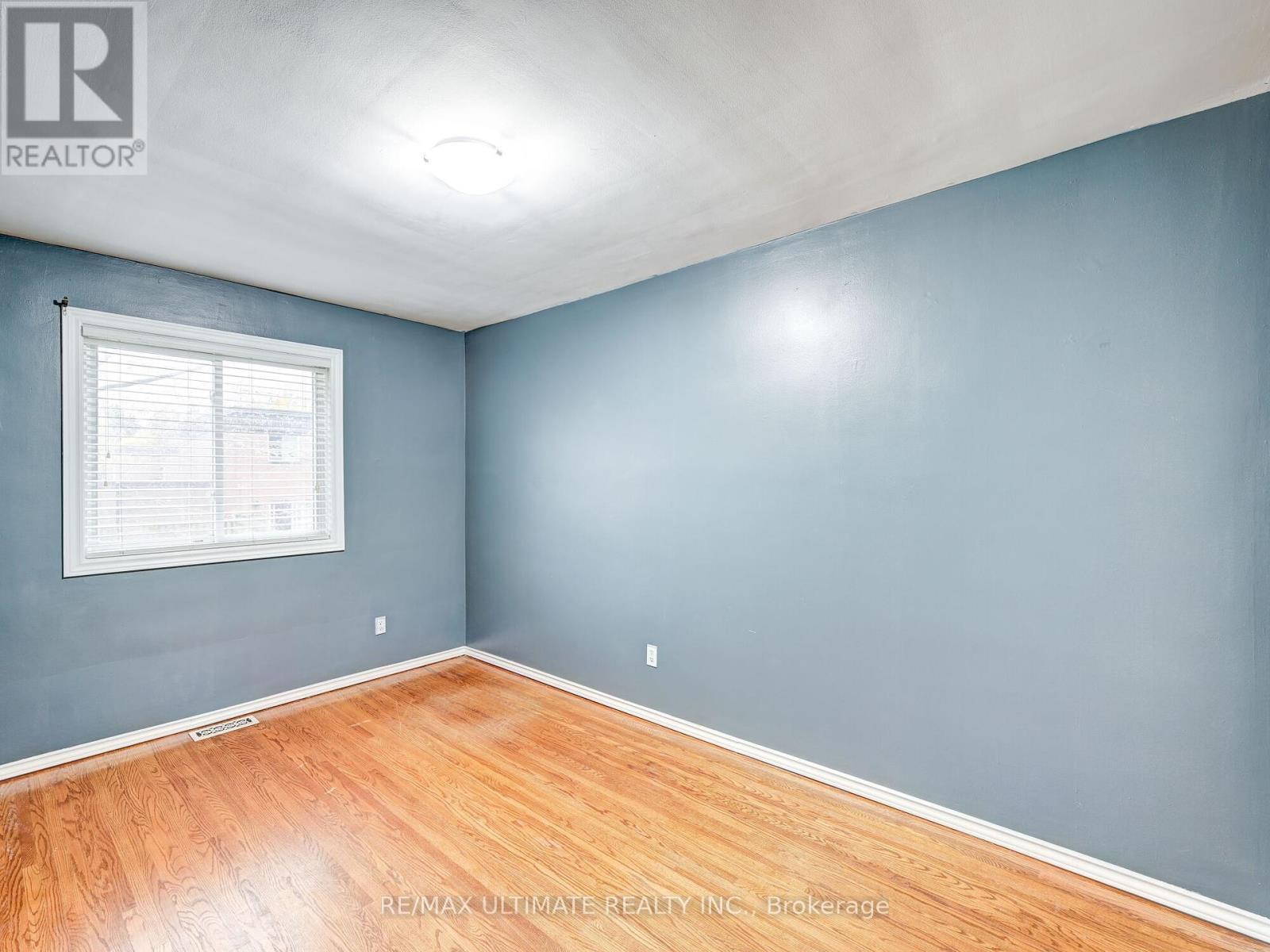 51 - 6476 Huggins Street, Niagara Falls, ON - Indoor Photo Showing Other Room