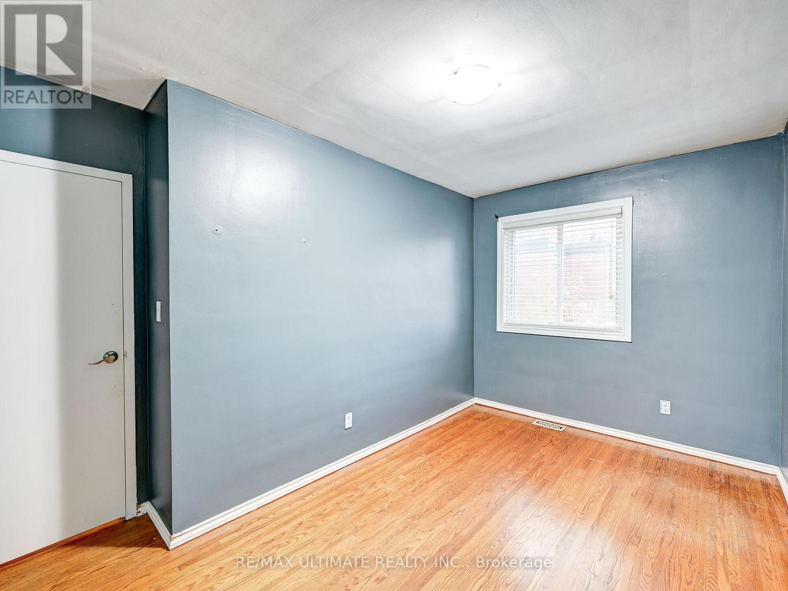 51 - 6476 Huggins Street, Niagara Falls, ON - Indoor Photo Showing Other Room