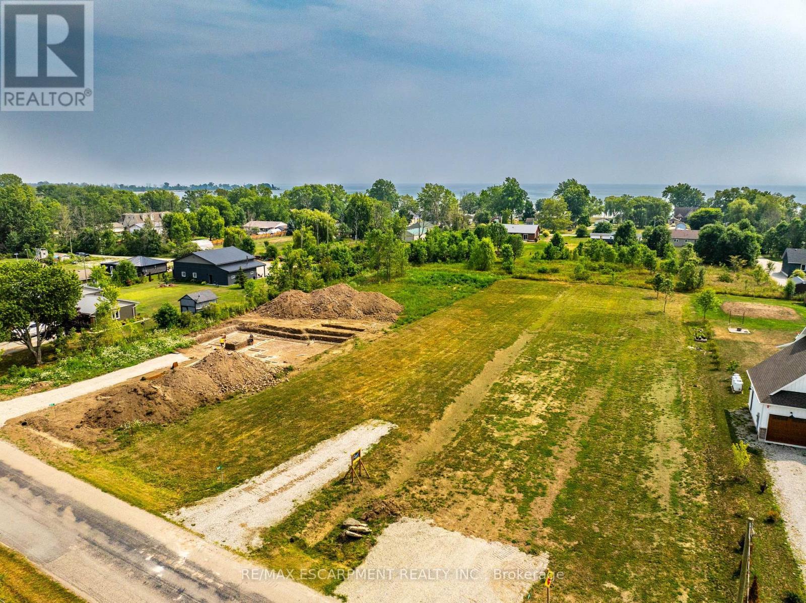 3252 Lakeshore Road, Haldimand, ON