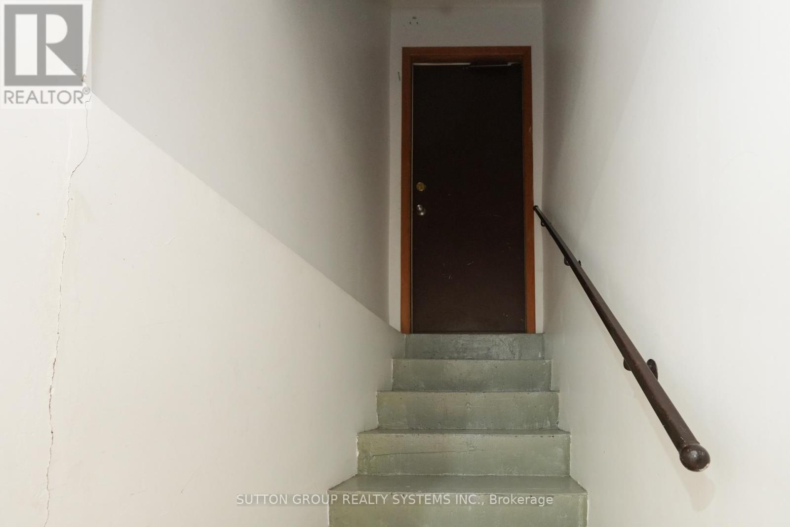 101 Henley Drive, Hamilton, ON - Indoor Photo Showing Other Room