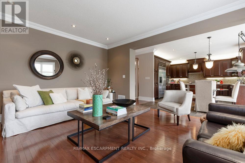 4212 Kane Crescent, Burlington, ON - Indoor Photo Showing Living Room