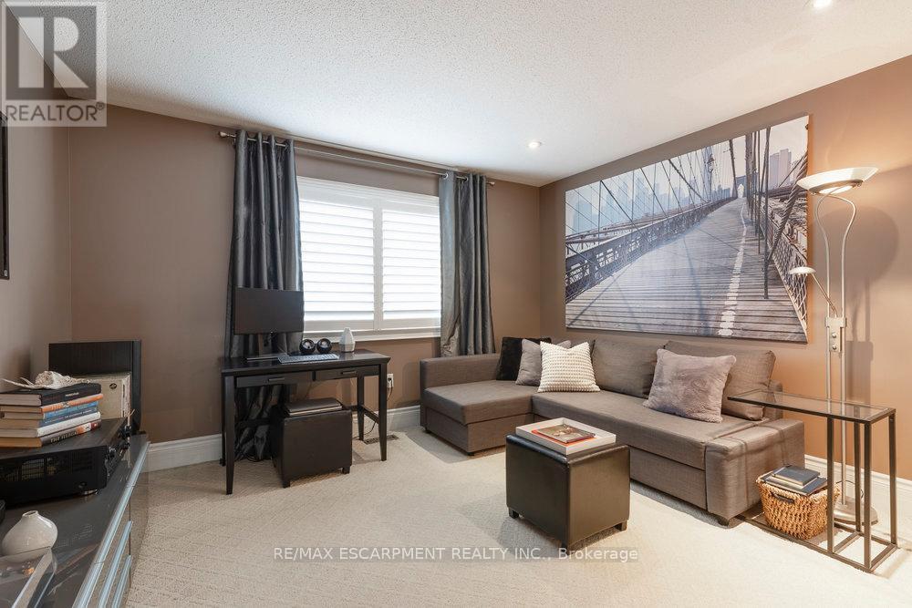 4212 Kane Crescent, Burlington, ON - Indoor