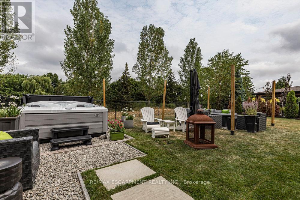 4212 Kane Crescent, Burlington, ON - Outdoor