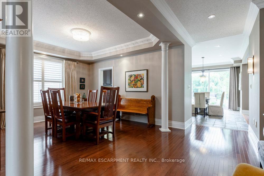 4212 Kane Crescent, Burlington, ON - Indoor Photo Showing Dining Room