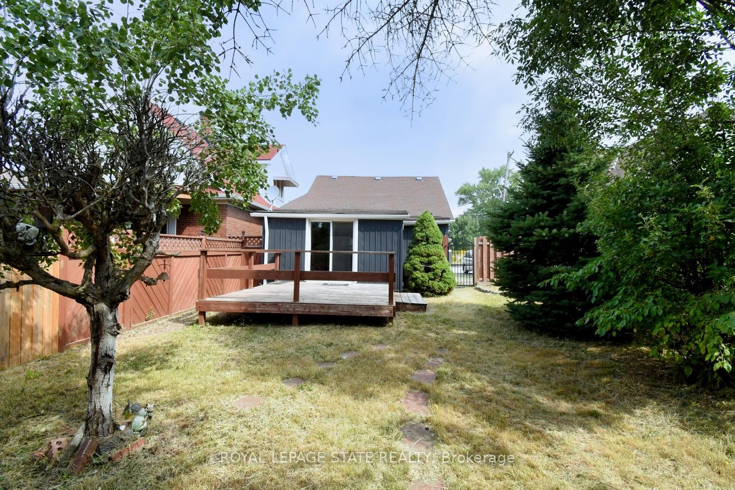 120 Clara Street, Thorold, ON - Outdoor