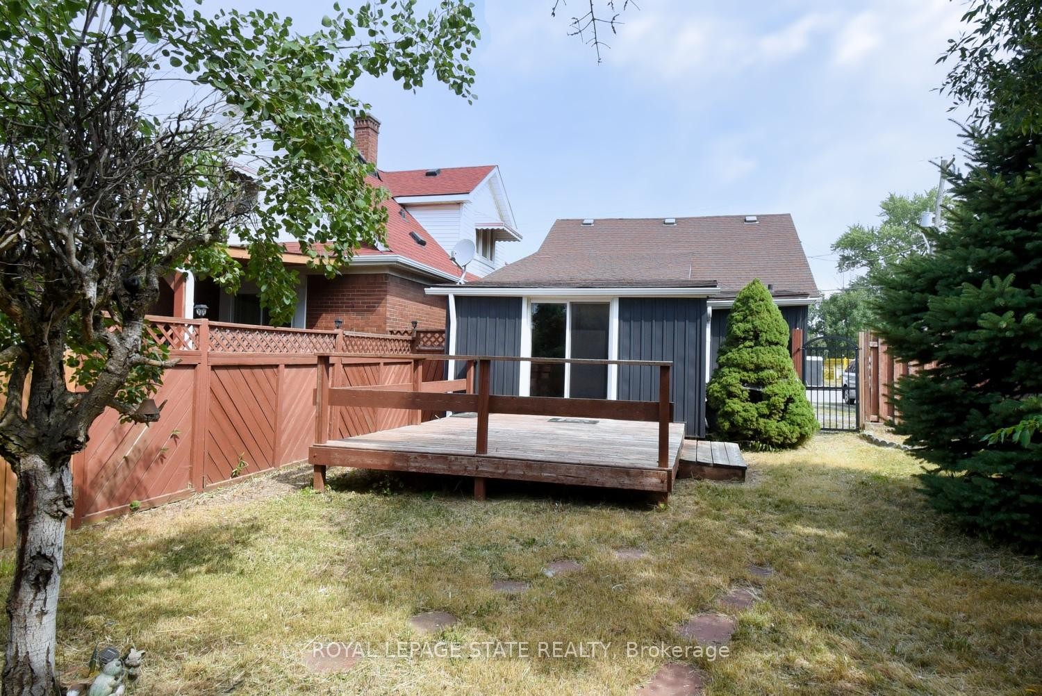 120 Clara Street, Thorold, ON - Outdoor