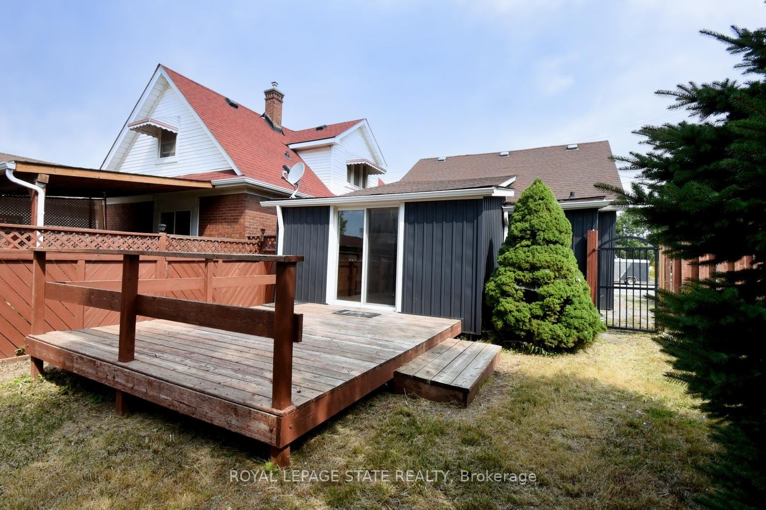120 Clara Street, Thorold, ON - Outdoor