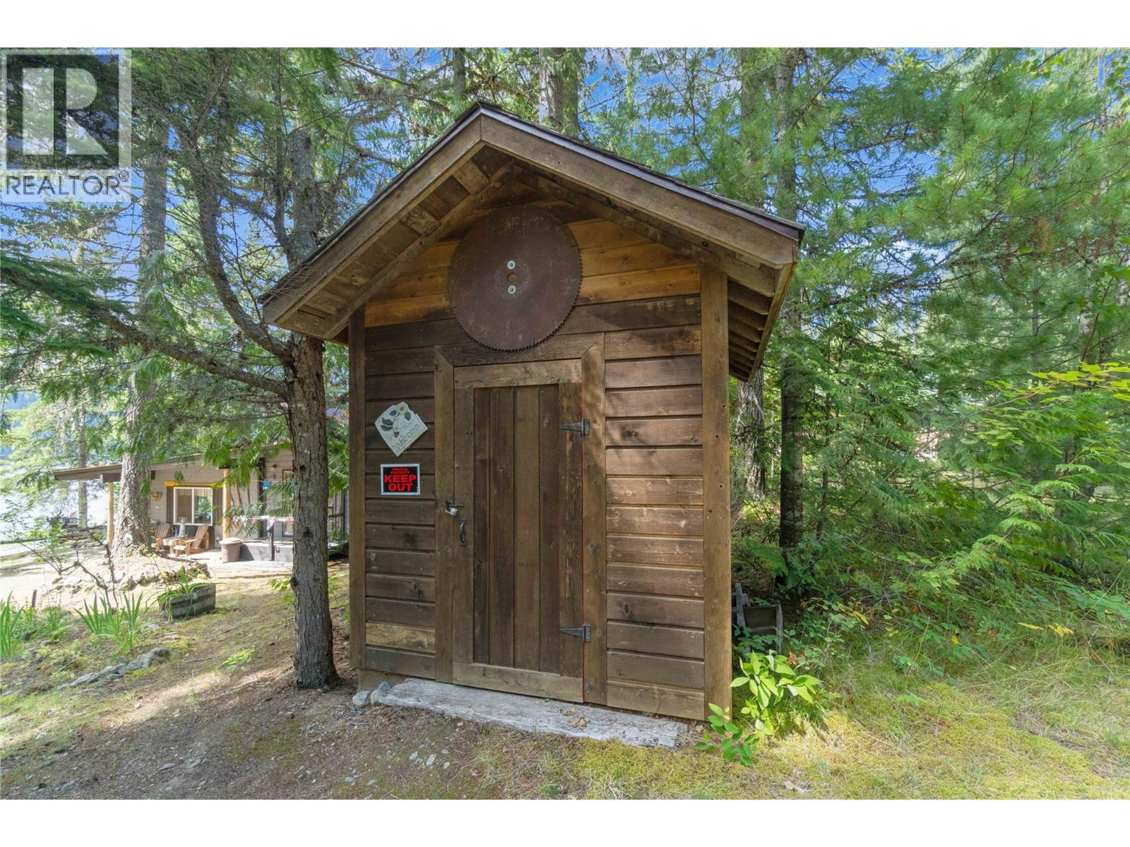 3 Queest N. Bay, Sicamous, BC - Outdoor