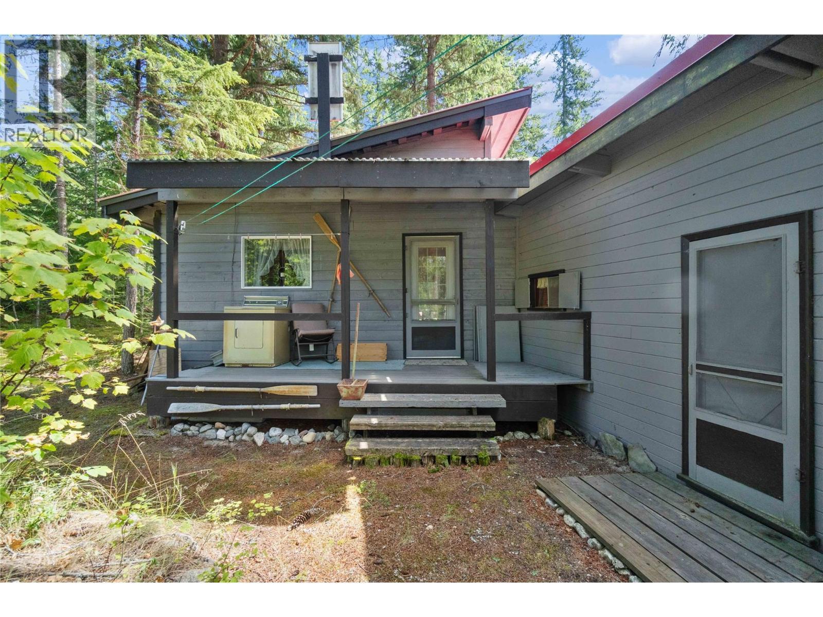 3 Queest N. Bay, Sicamous, BC - Outdoor With Deck Patio Veranda