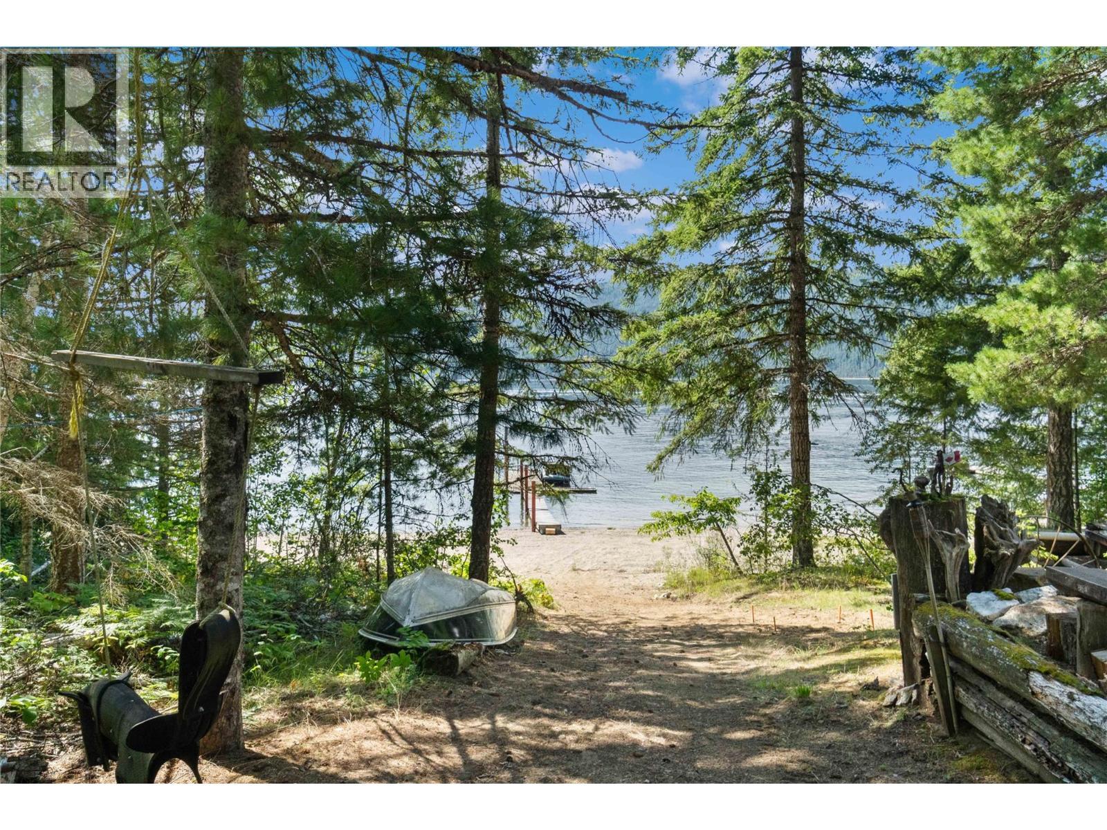 3 Queest N. Bay, Sicamous, BC - Outdoor