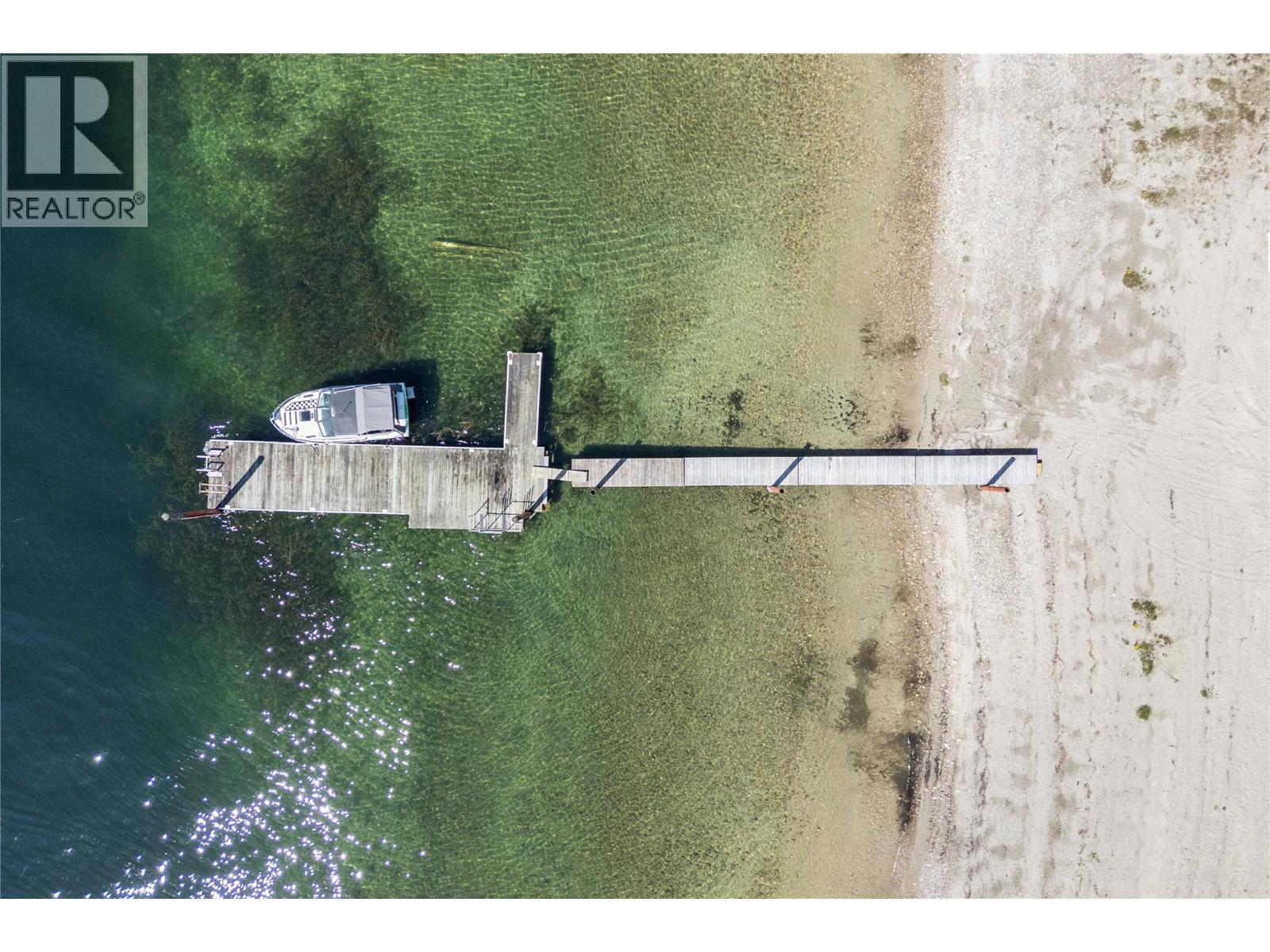 3 Queest N. Bay, Sicamous, BC - Outdoor