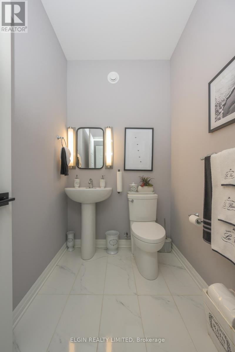 48 Snowy Owl Trail, Central Elgin, ON - Indoor Photo Showing Bathroom