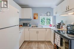 Kitchen- Unit 4 -