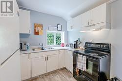 Kitchen- Unit 4 -