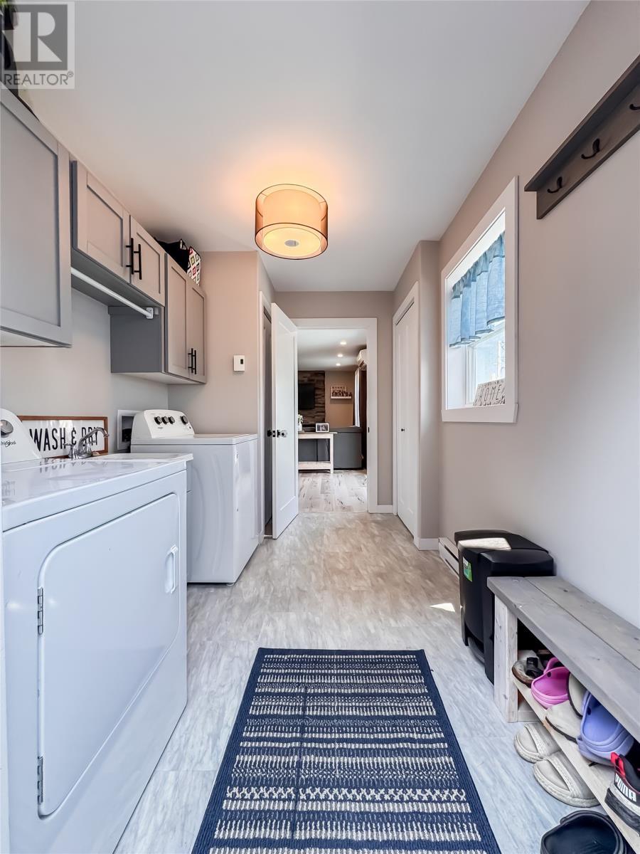 120 Pioneer Drive, Winterland, NL - Indoor Photo Showing Laundry Room