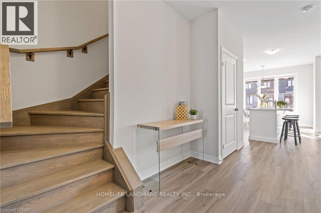 7129 Parsa Street, Niagara Falls, ON - Indoor Photo Showing Other Room