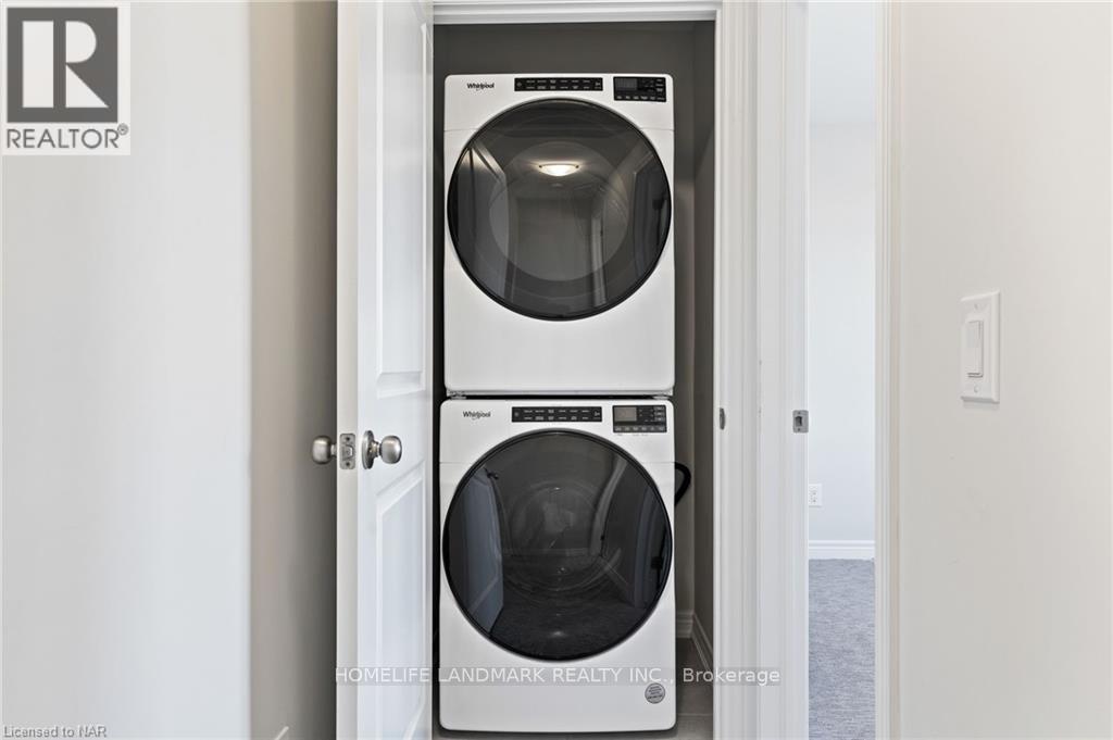 7129 Parsa Street, Niagara Falls, ON - Indoor Photo Showing Laundry Room