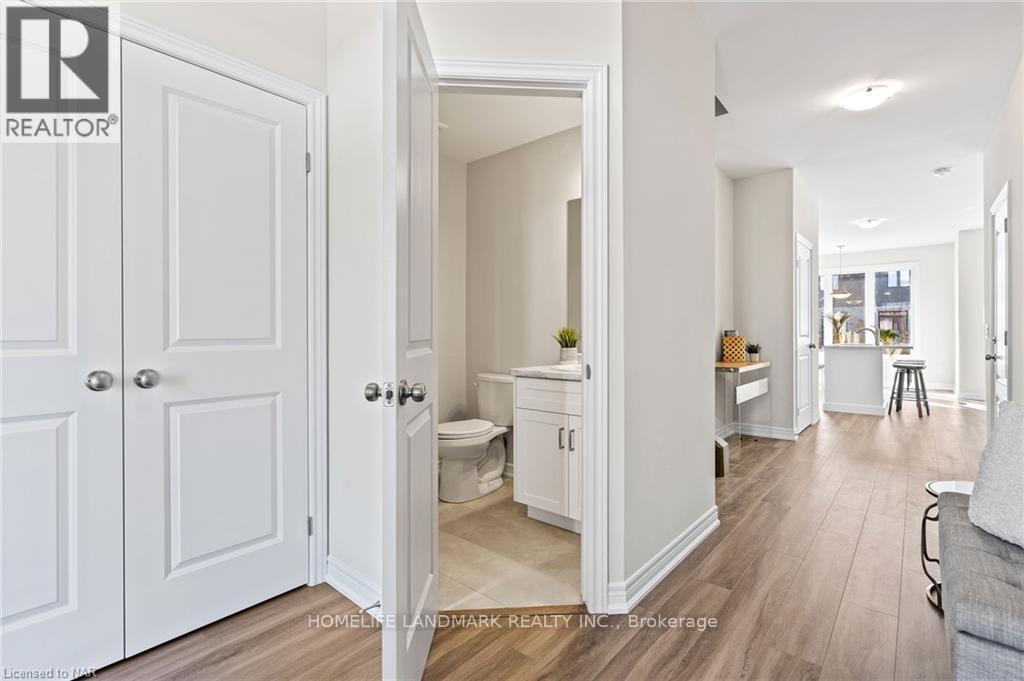 7129 Parsa Street, Niagara Falls, ON - Indoor Photo Showing Other Room