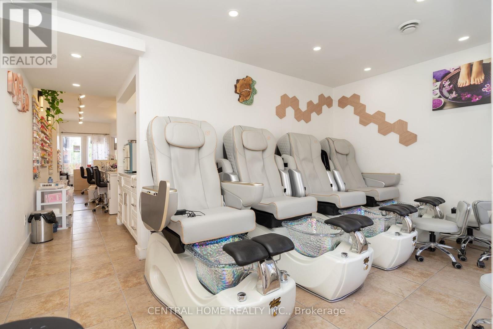 01 - 109 Old Kingston Road, Ajax, ON