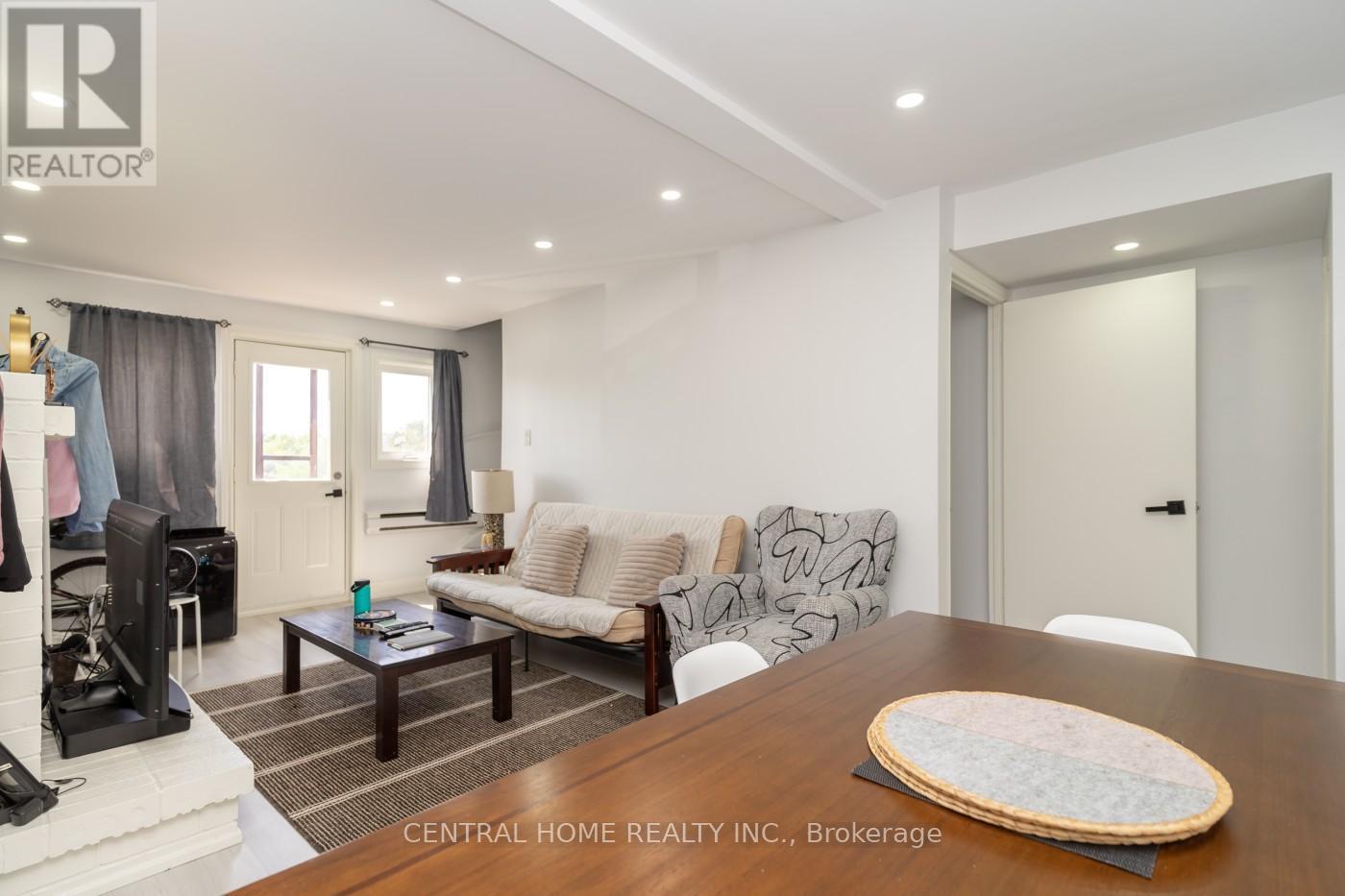 01 - 109 Old Kingston Road, Ajax, ON