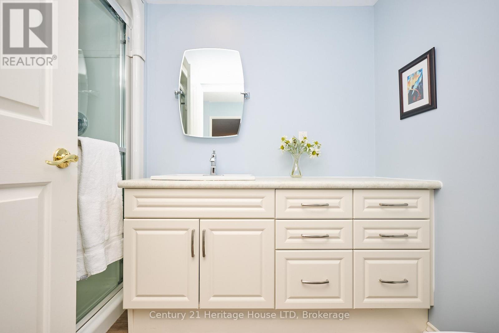 Ensuite Bathroom - 317 - 8111 Forest Glen Drive, Niagara Falls (Mt. Carmel), ON - Indoor Photo Showing Bathroom