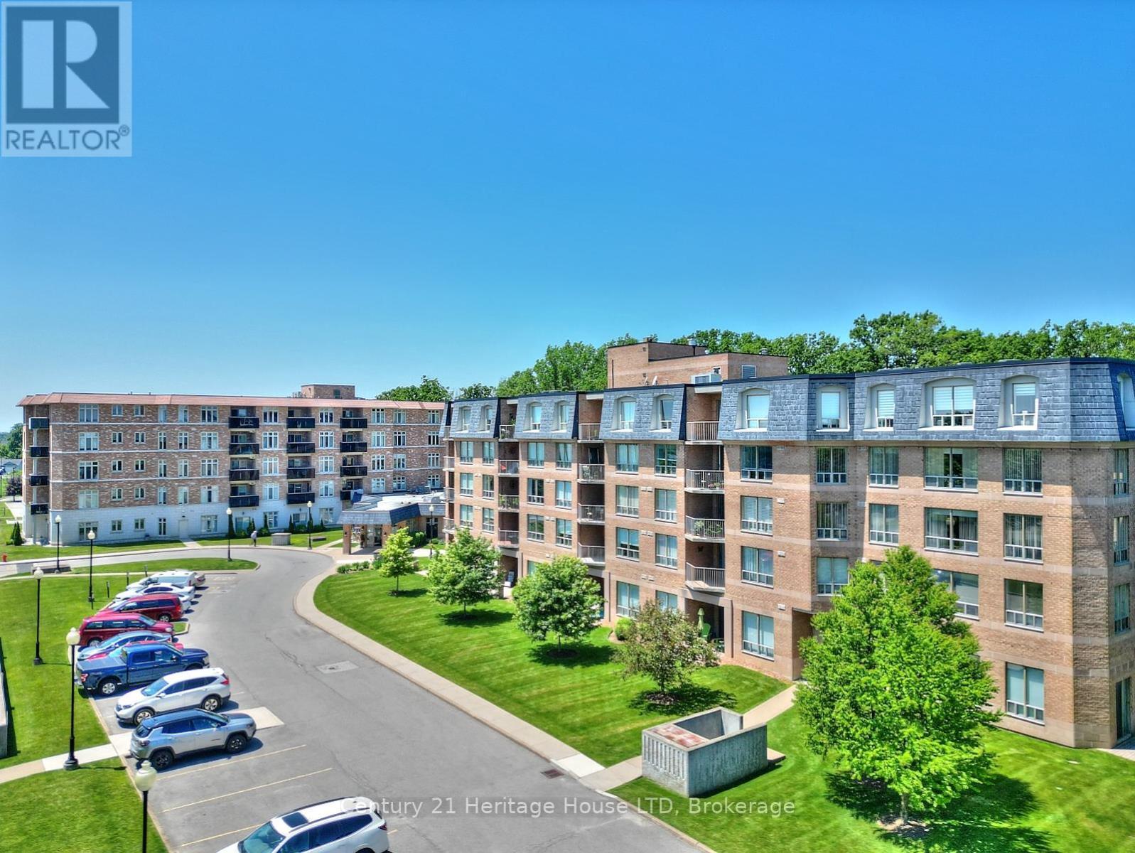 317 - 8111 Forest Glen Drive, Niagara Falls (Mt. Carmel), ON - Outdoor With Facade