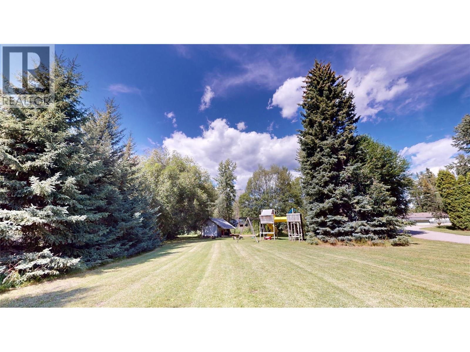 7392 8Th Avenue, Hosmer, BC - Outdoor With View