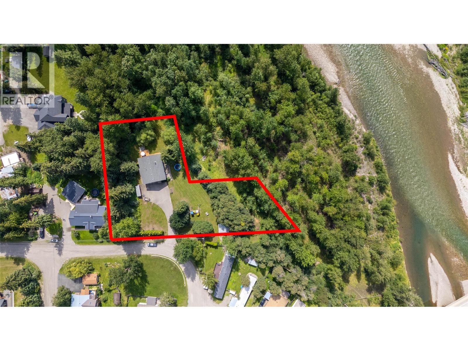 7392 8Th Avenue, Hosmer, BC - Outdoor With View