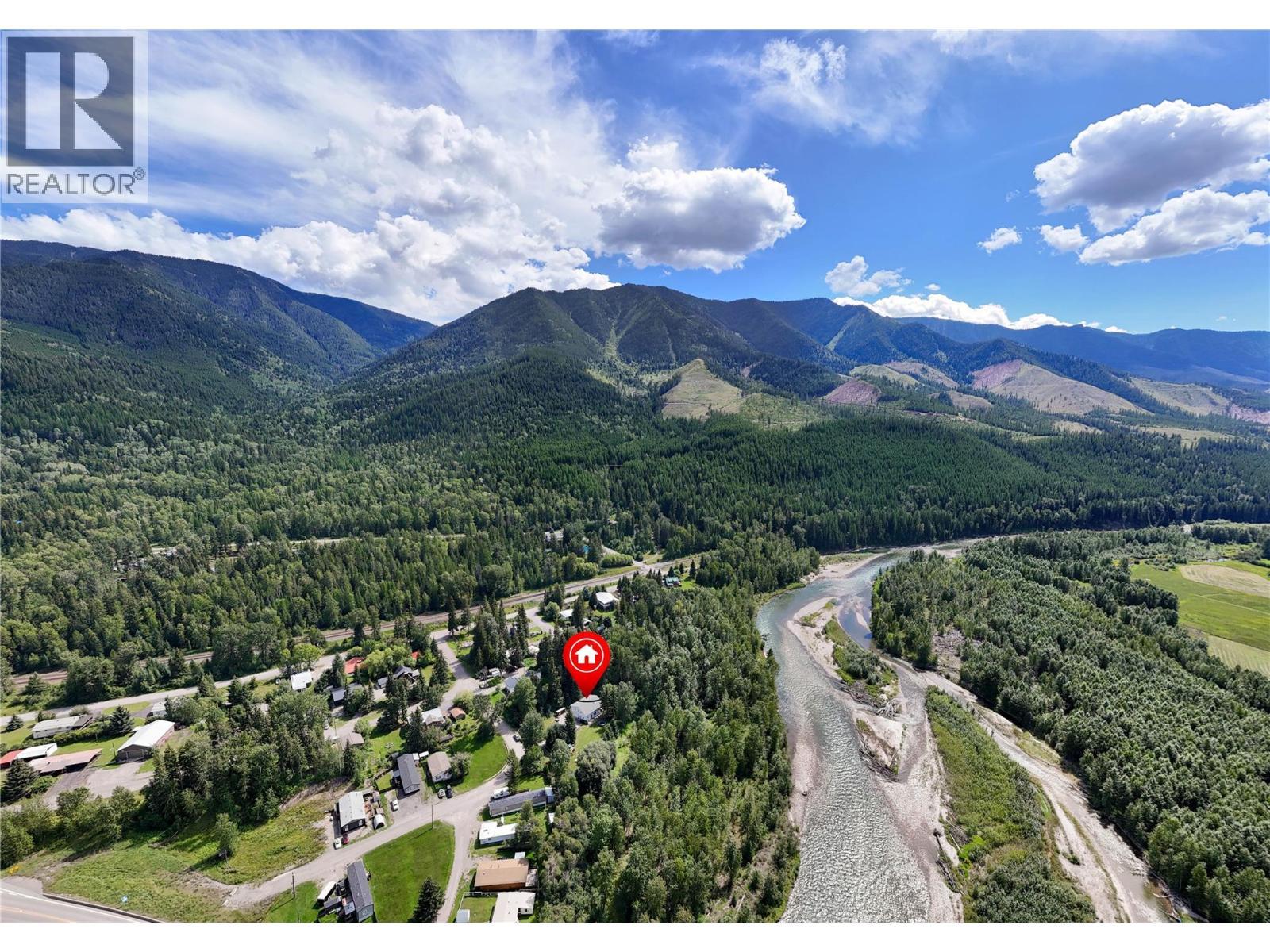 7392 8Th Avenue, Hosmer, BC - Outdoor With View