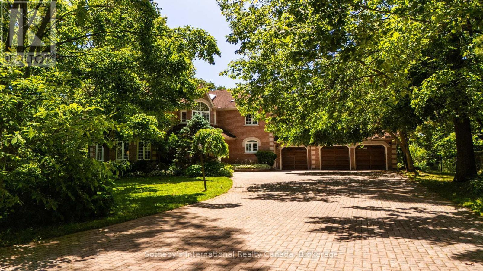 33 Edgecombe Terrace, Springwater, ON - Outdoor