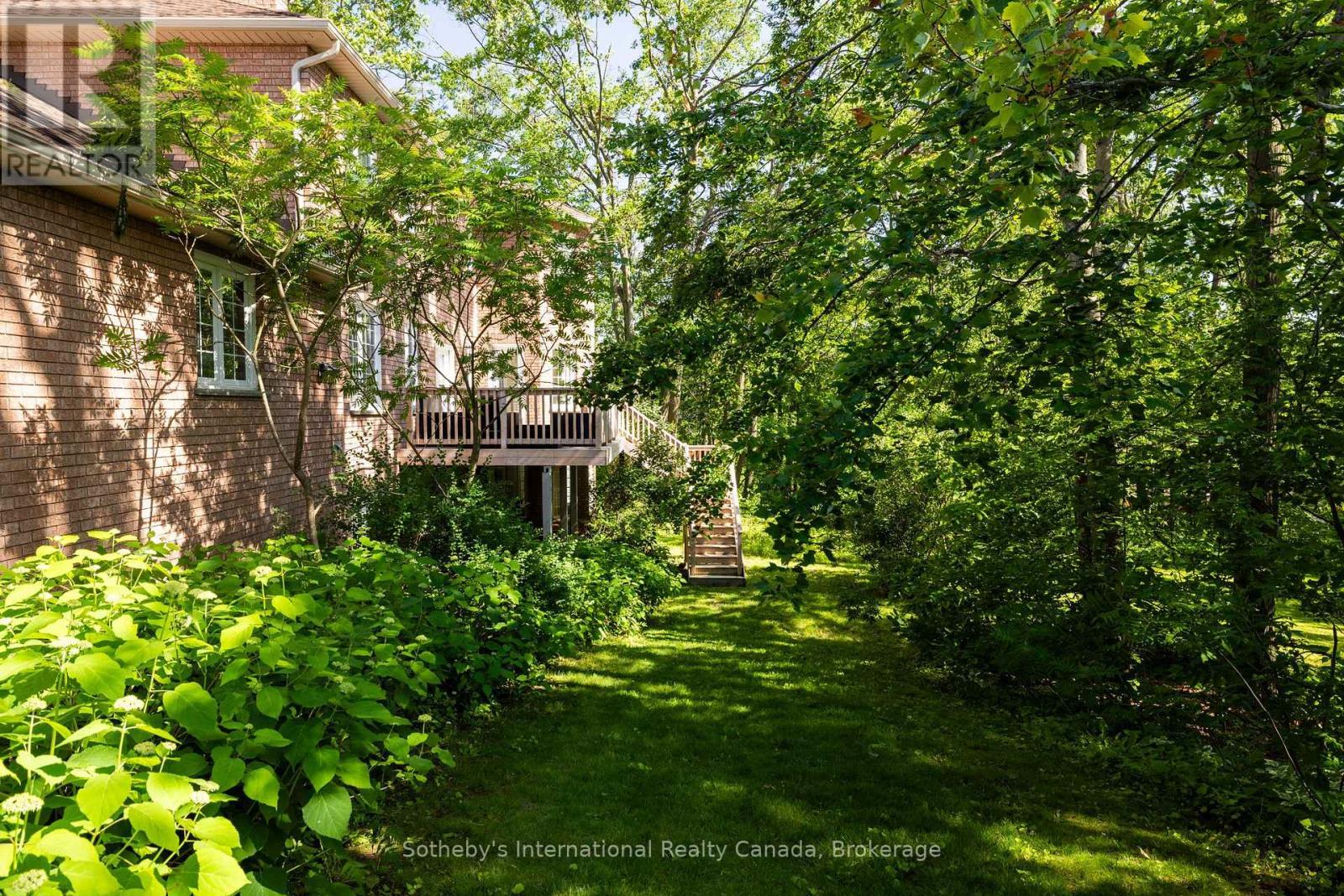 33 Edgecombe Terrace, Springwater, ON - Outdoor