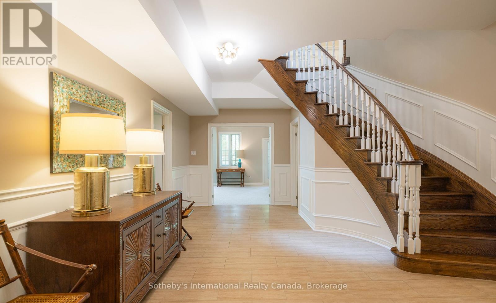 33 Edgecombe Terrace, Springwater, ON - Indoor Photo Showing Other Room