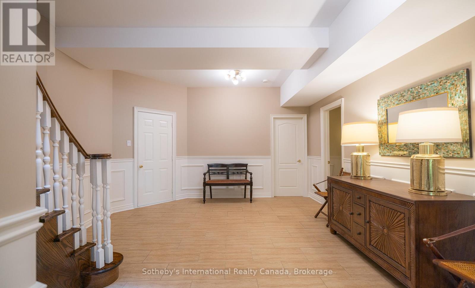 33 Edgecombe Terrace, Springwater, ON - Indoor Photo Showing Other Room