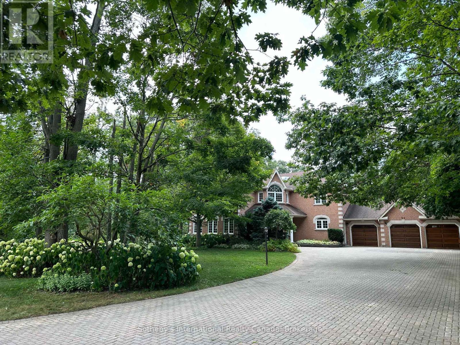 33 Edgecombe Terrace, Springwater, ON - Outdoor