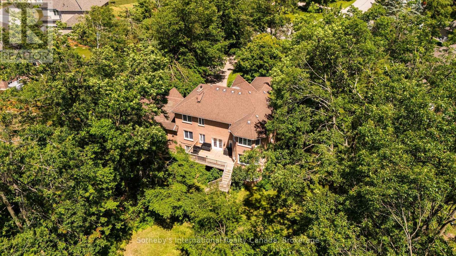33 Edgecombe Terrace, Springwater, ON - Outdoor