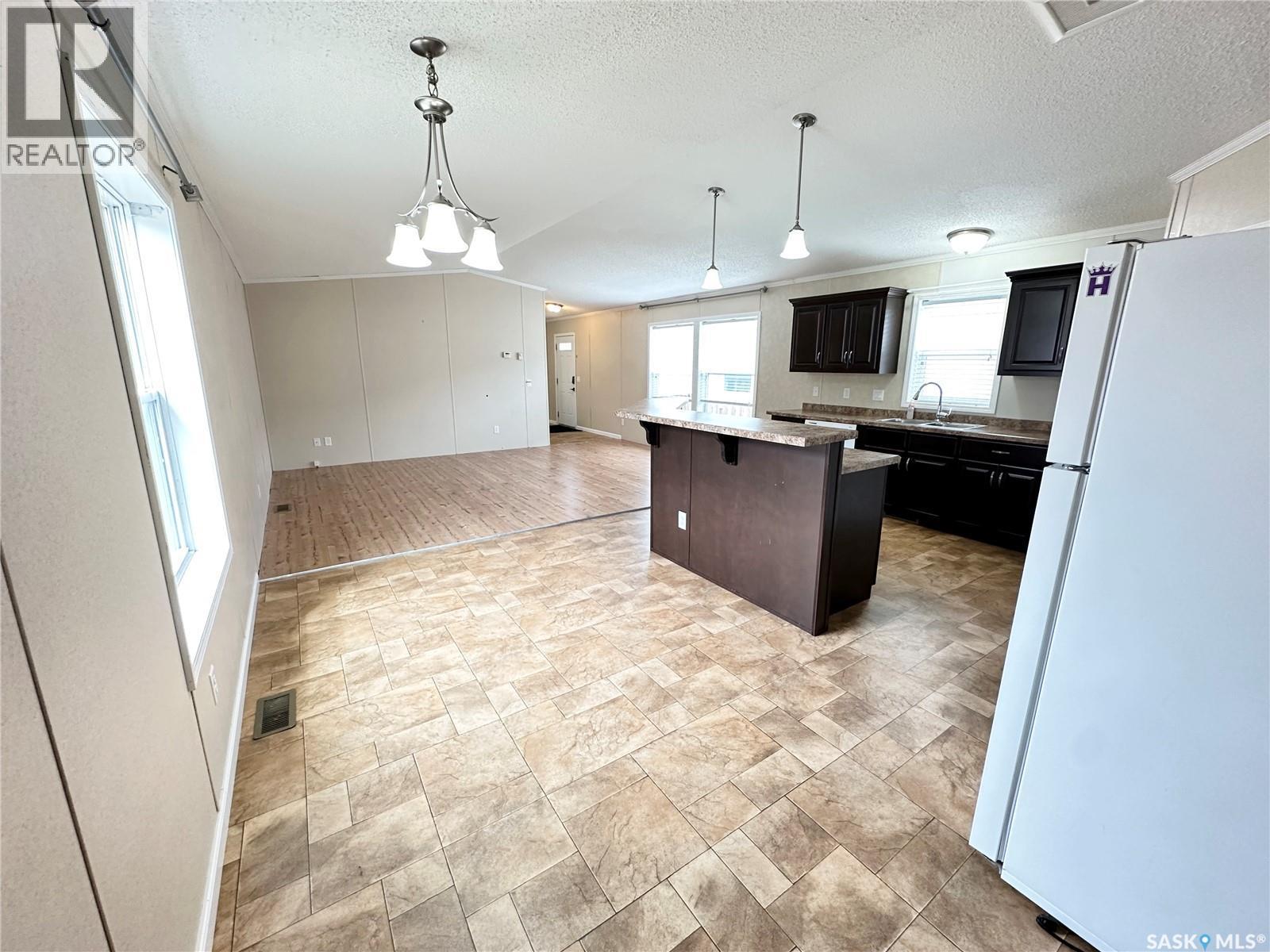 222 Brownlee Street, Weyburn, SK