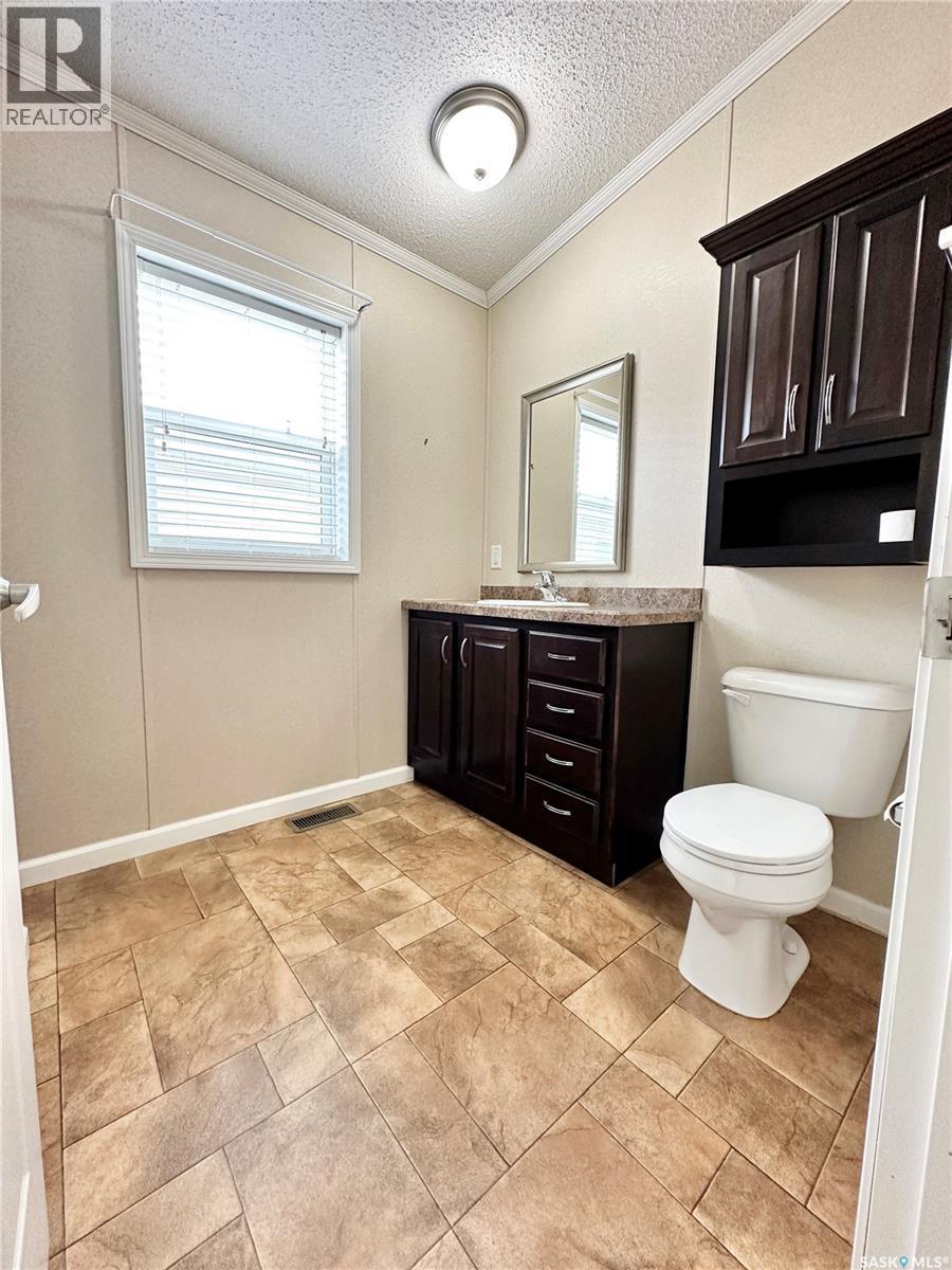 222 Brownlee Street, Weyburn, SK