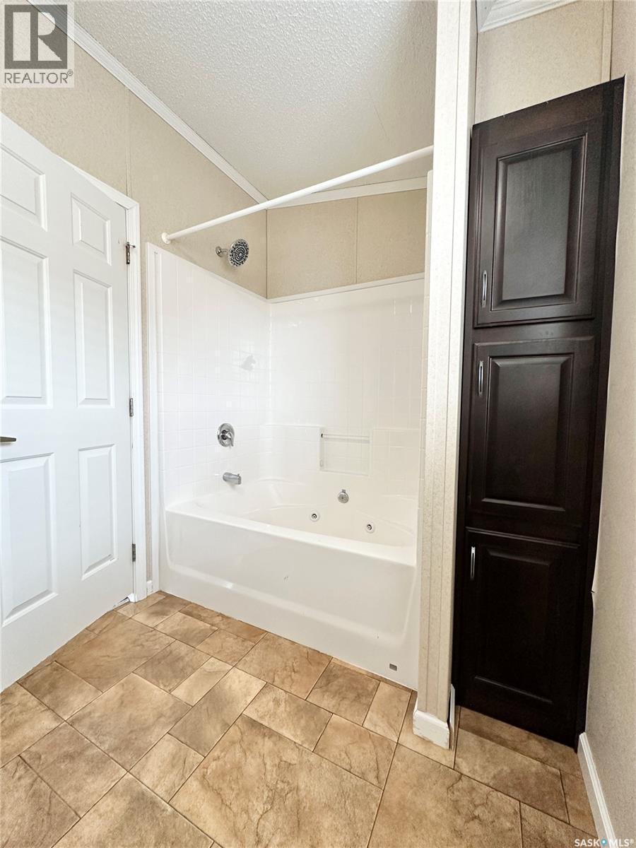 222 Brownlee Street, Weyburn, SK