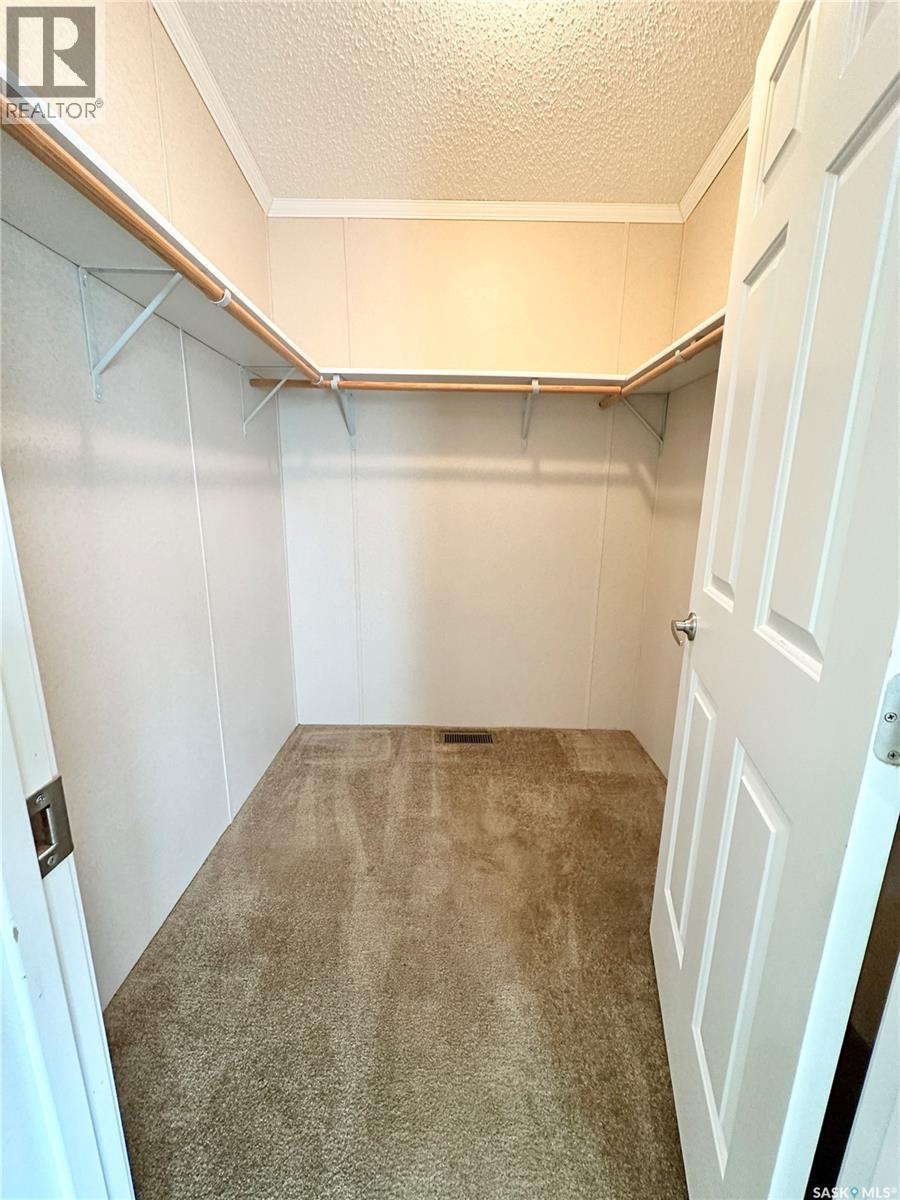 222 Brownlee Street, Weyburn, SK