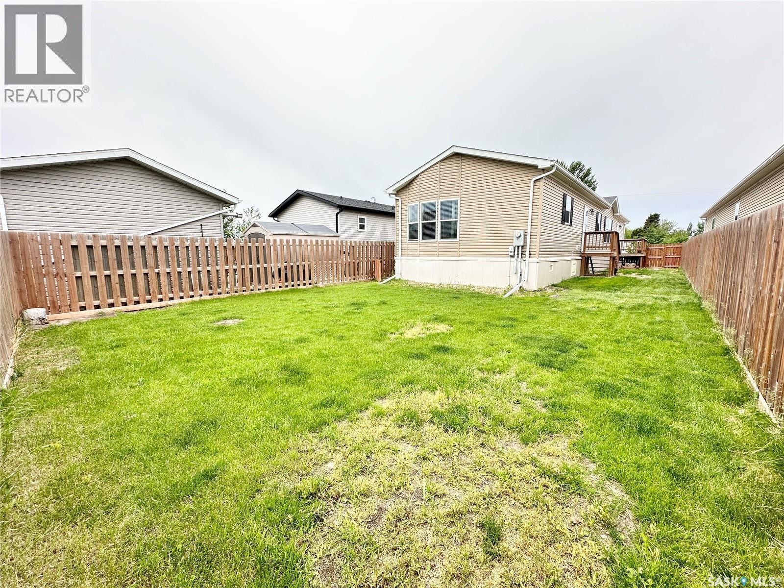 222 Brownlee Street, Weyburn, SK