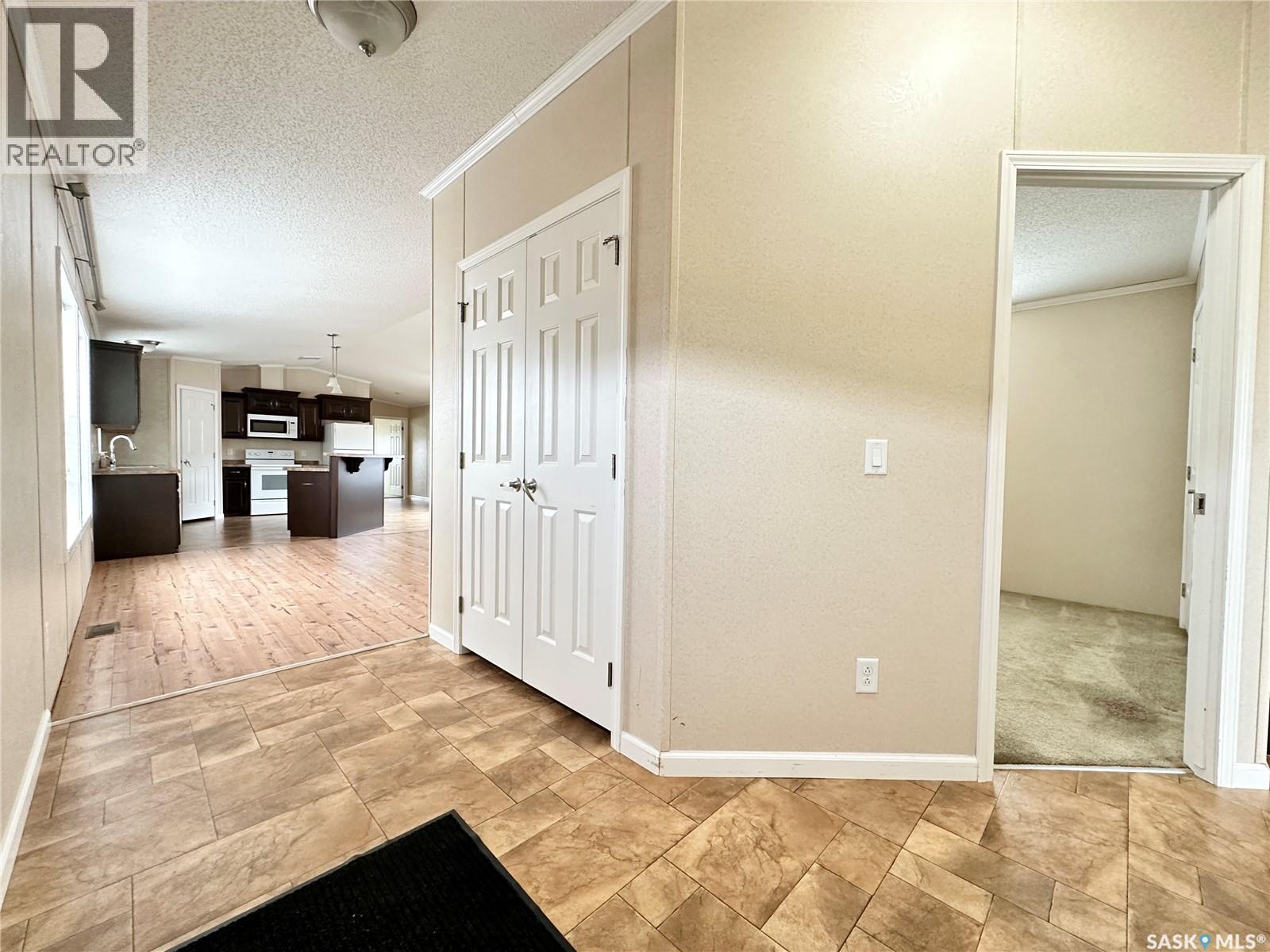 222 Brownlee Street, Weyburn, SK