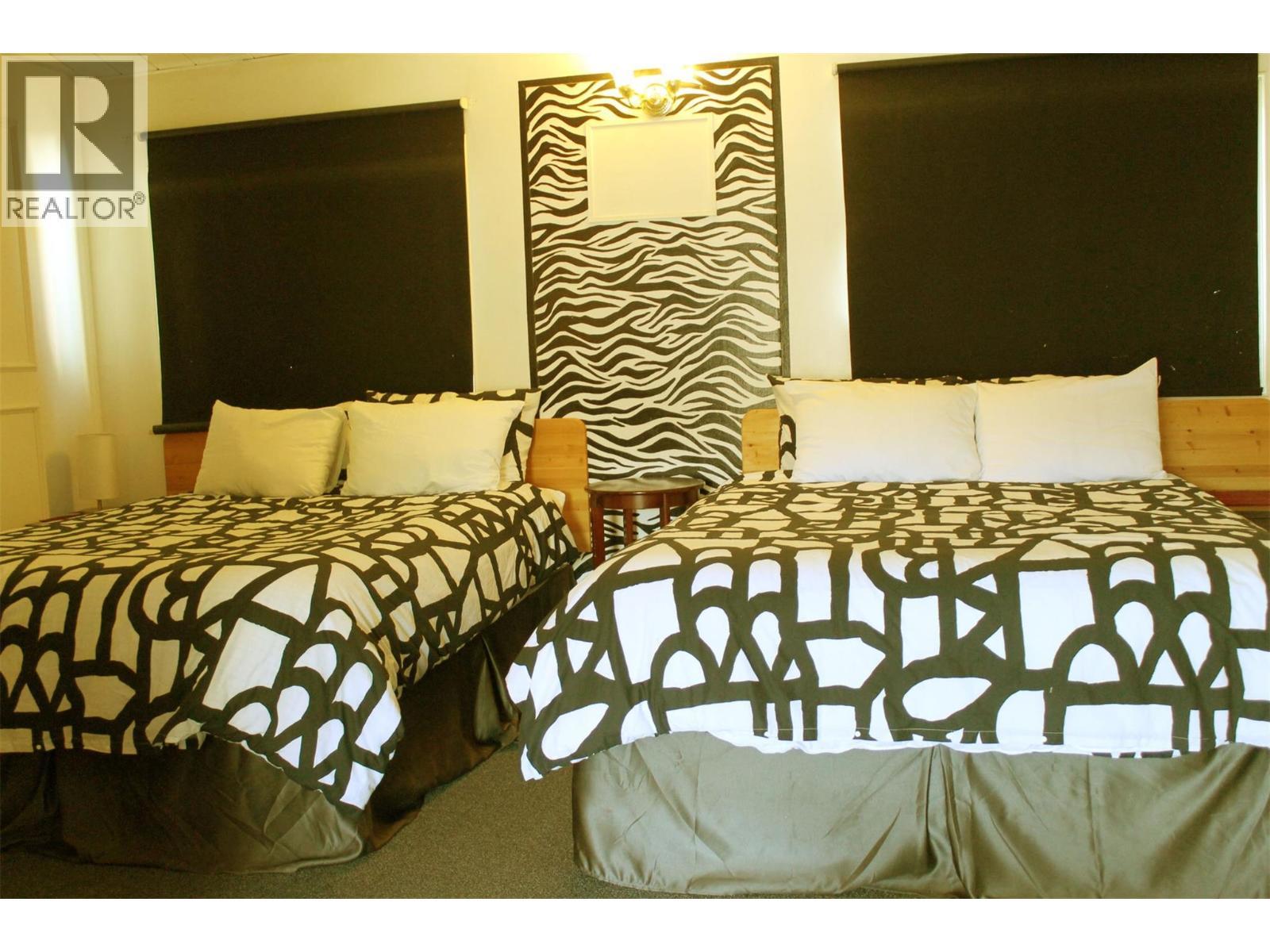 1390 97 Cariboo Highway, Cache Creek, BC