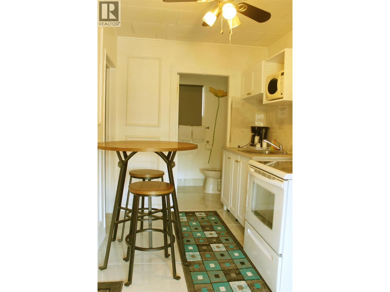 1390 97 Cariboo Highway, Cache Creek, BC