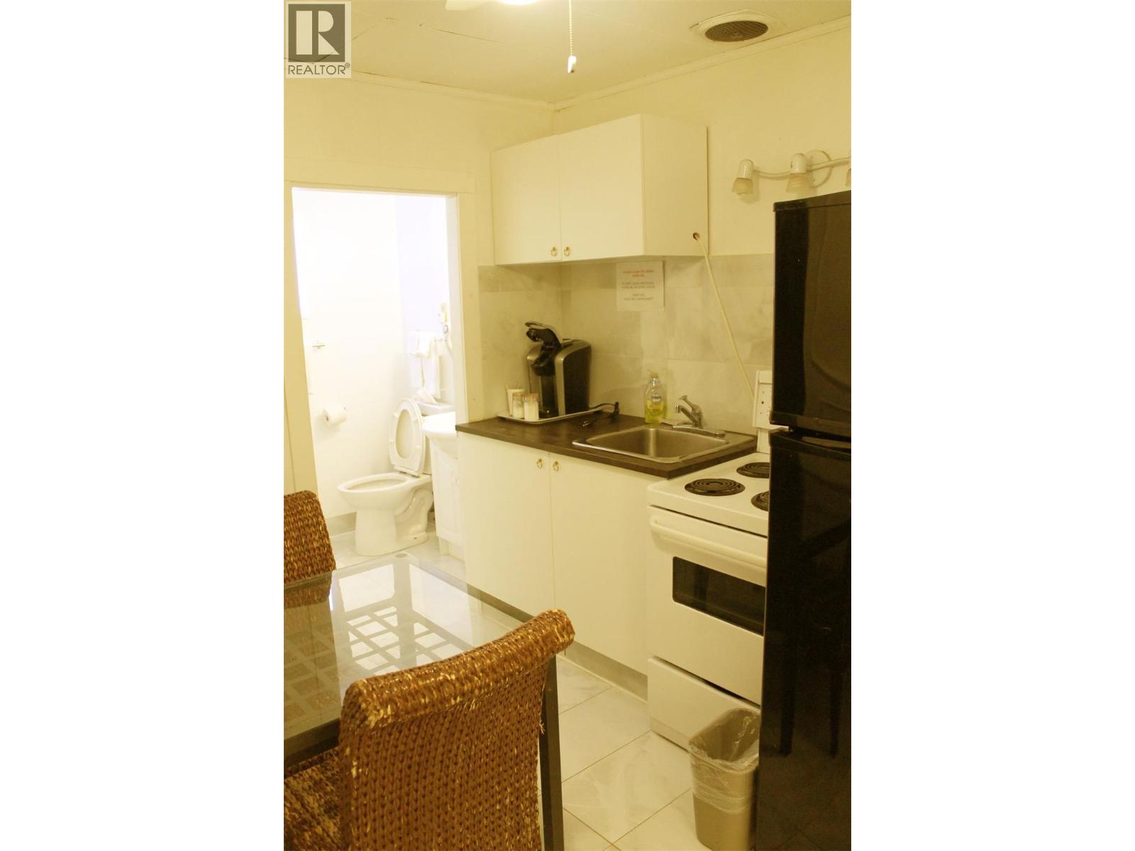 1390 97 Cariboo Highway, Cache Creek, BC