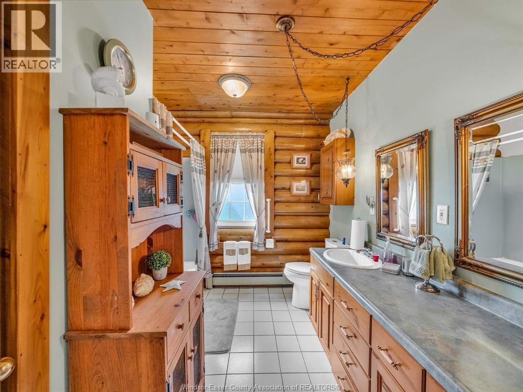 226 Cotterie Park, Leamington, ON - Indoor Photo Showing Other Room