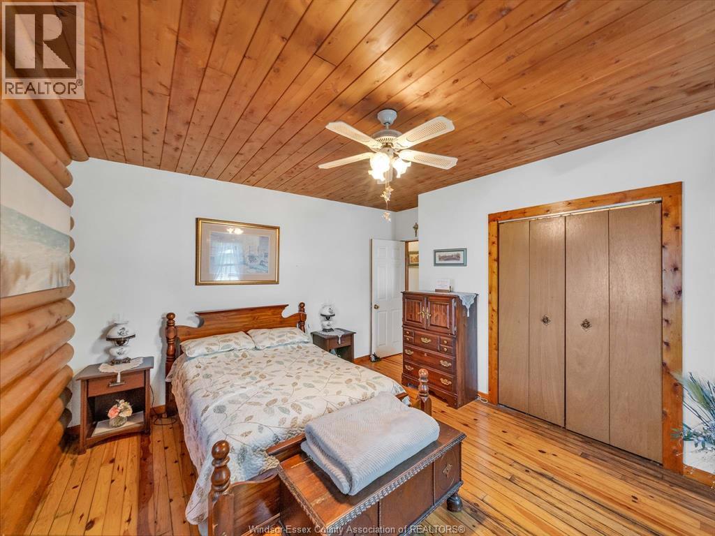226 Cotterie Park, Leamington, ON - Indoor Photo Showing Bedroom